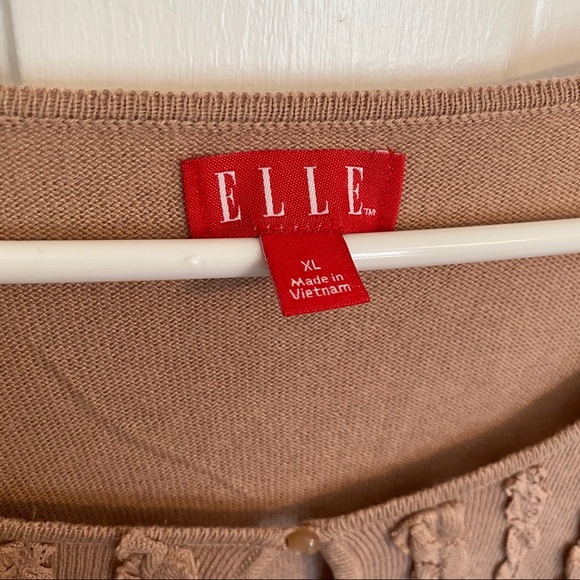 Keyhole Top - Picture 3 of 8